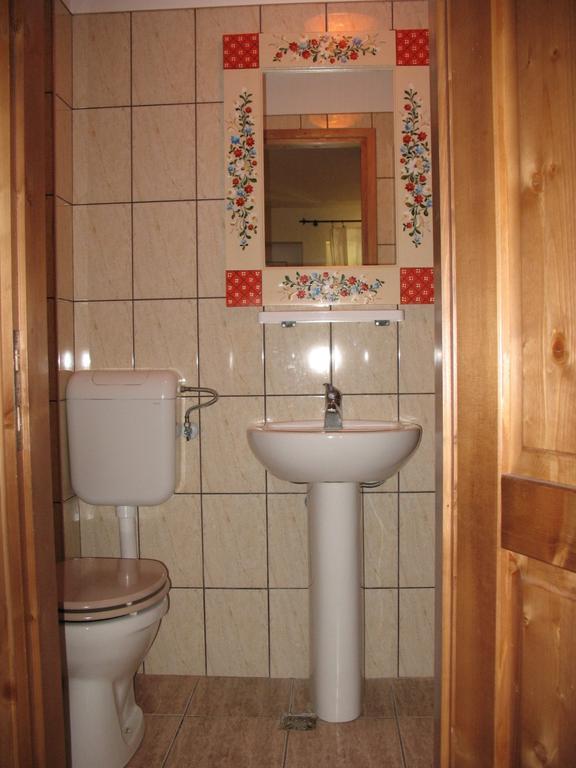 Pensiunea Sub Cetate Cisnădie Habitación foto