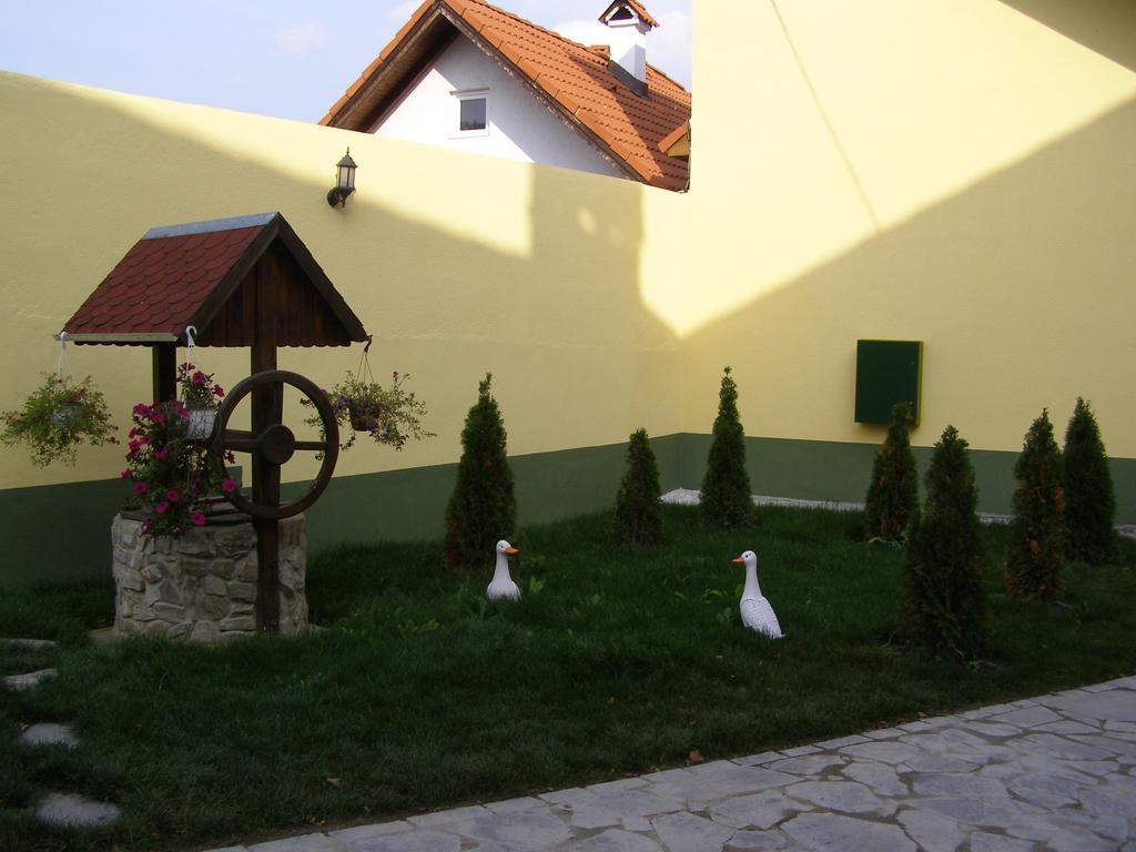 Pensiunea Sub Cetate Cisnădie Exterior foto